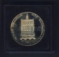 DN "István Királynak Szíve Gazdagságát" aranyozott emlékérem díszdobozban T:PP