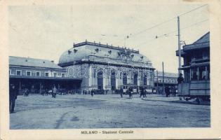 Milano, Stazione Central / Central railway station, tram, automobile