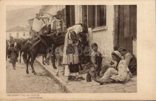 Skopje (Üsküb) market day, folklore (gluemark)