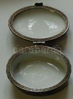 Kis porcelán ékszeres szelence antik mintával, hossza kb. 8 cm