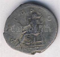 Római Császárság HADRIANUS 117-138. "P M TR P COS III / Ülő Libertas" Denar Ag T:3+/3-