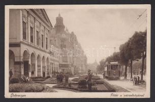 Debrecen Főtér a Városházával és villamossal (EB)