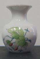 Herendi jelzéssel ellátott, hecsedlivel díszített porcelán váza / Herend chinaware vase 7 cm