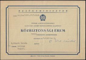 1951. Közbiztonsági Érem bronz fokozata adományozó oklevéllel, Dr. Zöld Sándor belügyminiszter aláír...