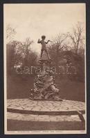 London Kensington gardens, Peter Pan statue