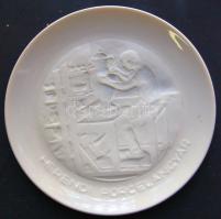 Herendi jelzéssel ellátott porcelán fali dísztál, fény felé tartva láthatóvá válik a mintája / Herend hold to light chinaware plate d:15,5 cm