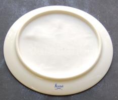 Herendi jelzéssel ellátott porcelán fali dísztál, fény felé tartva láthatóvá válik a mintája / Heren...