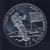 Libéria 2000. 5$ "Első ember a Holdon" T:PP
