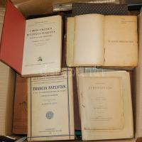 Nagy vegyes könyv hagyaték anyag. Kb 50 darab főként háború előtti vegyes könyv jobbakkal, kis kiadó...