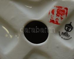 Finoman megmunkált kézzel festett, román porcelán hölgyalak / Very airy handpainted Romanian chinawa...