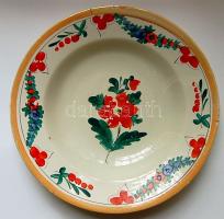 4db háború elötti fajansz tányérkák Gránit jelzéssel ellátva, különféle méretben és állapotban + ~1910 C. Fischer nyomással ellátott porcelán fajansz falitányér 23cm-es átmérővel