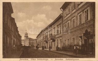 Jaroslaw Sobieski street (EB)