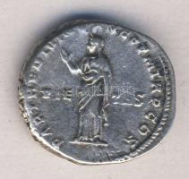 Római Császárság HADRIANUS 117-138. "PARTHIC DIVI TRAIAN AVG F P M TR P COS P P / PIETAS" Denar Ag T:2/3