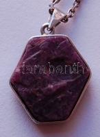 Ezüst (Ag) nyaklánc Sri Lanka-i nyers rubin (~100K) medállal 36,1 gr