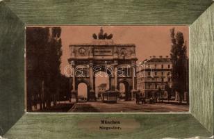 München Triumphal arch with tram