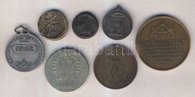 Kis vegyes tétel közte:XII. Pius medál, diákolimpiai emlékérem 1962, BNV 1972 Budapest emlékérem, 1948. Budapest Nemzetközi Vásár Br emllékérem, római pénzérme, görög pénzérme T:vegyes összesen 7db