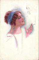Italian art postcard, lady with cigarette 'Erkal 303/3' s: Usabal, Olasz művészlap, hölgy cigarettával 'Erkal 303/3' s: Usabal