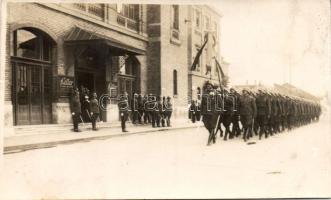 Military WWI soldiers in Szeged photo (Rb)