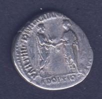 Római Császárság HADRIANUS 117-138. "PARTH F DIVI NER NEP P M TR P COS / ADOPTIO" Denar Ag...