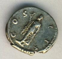 Római Császárság HADRIANUS 117-138. "COS III / Lépő Spes" Denar Ag T:2-/2 kis kitörés