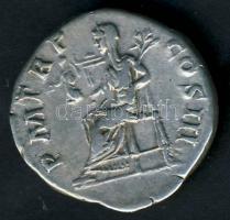 Római Császárság HADRIANUS 117-138. "P M TR P COS III / Ülő Pax" Denar Ag T:2-