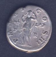 Római Császárság HADRIANUS 117-138. "P M TR P COS III / HILAR P R" Denar Ag T:3+