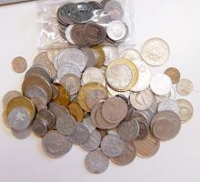 133db(0,4kg)pénzérme 1901-től napjainkig. 70db magyar + 63db külföldi T:vegyes