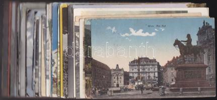 5 db régi + kb 40-50 modern képeslap benne sok városkép, népviselet