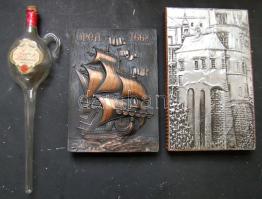 Kis bolhapiac tétel 2 db fali-dísz (egyik bronz) + 70-es évekből Egri bikavér érdekes formájú üveg