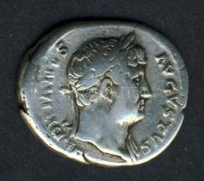 Római Császárság HADRIANUS 117-138. "COS III / Álló Diana" Denar Ag T:3