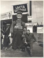 1944 Budapesti Nemzetközi Vásár hivatalos fotók 4 db Harsányi fotó a kormányzó látogatásáról / Budap...