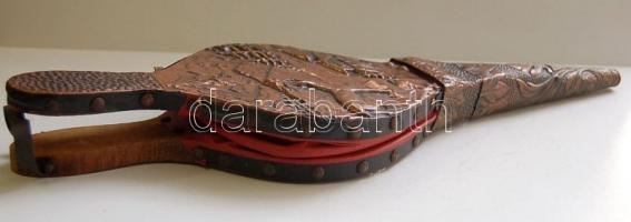 Fújtató réz domborművel 45 cm