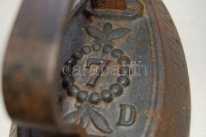 Öntöttvas úti-vasaló SD. jelzéssel / Vintage iron 18x12 cm