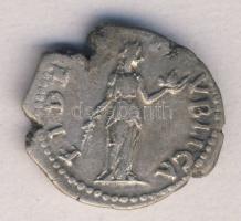 Római Császárság HADRIANUS 117-138. "FIDES PVBLICA" Denar Ag T:2- ph.