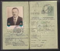 1938 Keményfedeles, fényképes magyar útlevél okmánybélyegekkel, vízumokkal, szép állapotban