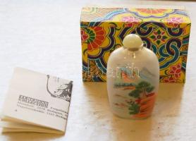 Belülről festett kínai tubákos szelence eredeti dobozban, leírással!