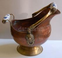 Régi réz oroszlánfejes talpas edény kerámia fogantyúval 30x26 cm