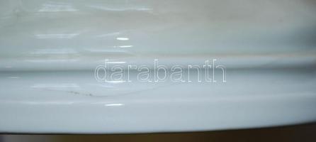 Zsolnay jelzéssel ellátott kézzel festett medvéket ábrázoló porcelán dísz, 4 cm-es mikrorepedés a ta...