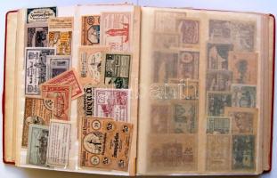 Rendkívül szép kb. 650 darabból álló kizárólag különféle osztrák szükségpénz gyűjtemény albumba rend...