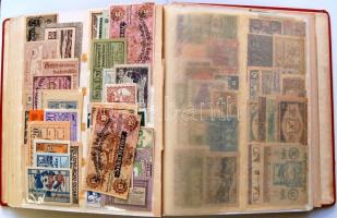 Rendkívül szép kb. 650 darabból álló kizárólag különféle osztrák szükségpénz gyűjtemény albumba rend...