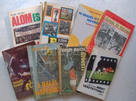 8 db labdarúgásról szóló könyv a 80-as évekből