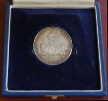 DN "Gr. Széchenyi István születésének 200. évfordulója" ffém emlékérem. Szign.Bozó T:PP Eredeti díszdobozban!