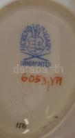 Herendi jelzéssel ellátott sorszámozott kézzel festett Viktória-mintás porcelán bonbonier / Herend n...