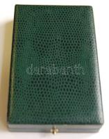 1964. Kiváló Szolgálatért Érdemérem, mellszalaggal, eredeti díszdobozban! T:1