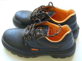 Beta márkájú új munkacipő 39-es méretben