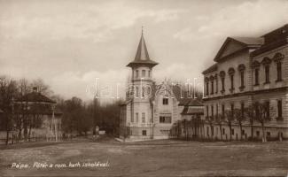 Pápa főtér és katolikus iskola