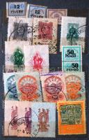 Okmánybélyegek és ragjegyek kis berakóban