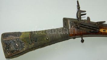 17. századi eredeti érintetlen Török Ottomán birodalmi elöltöltős muskéta damaszkuszi acélból készít...