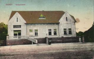 Radnót Pharmacy (wet damage)