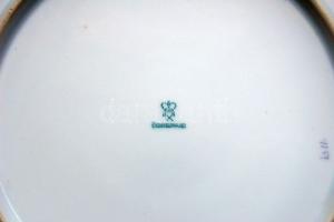 ~1930 7 darabos csehszlovák porcelán tányérkészlet (6 lapostányér és 1 kínáló tál) / Czechoslovak ch...